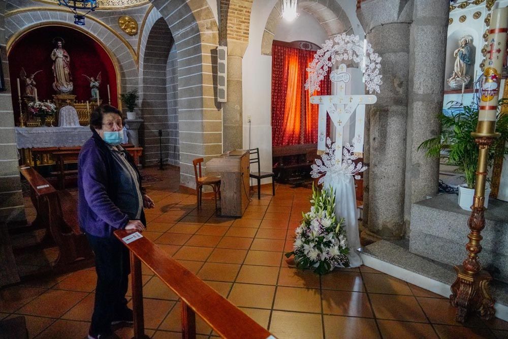 Añora se engalana en mayo con sus cruces