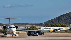 El propietario del cuadro llegó en un vuelo desde Suiza.