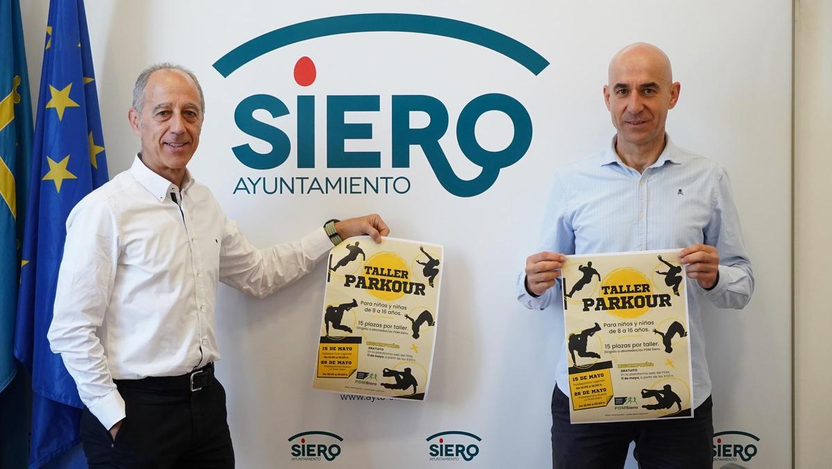 Jesús Abad (izquierda) y Virginio Ramírez, este jueves, durante la presentación de la actividad.
