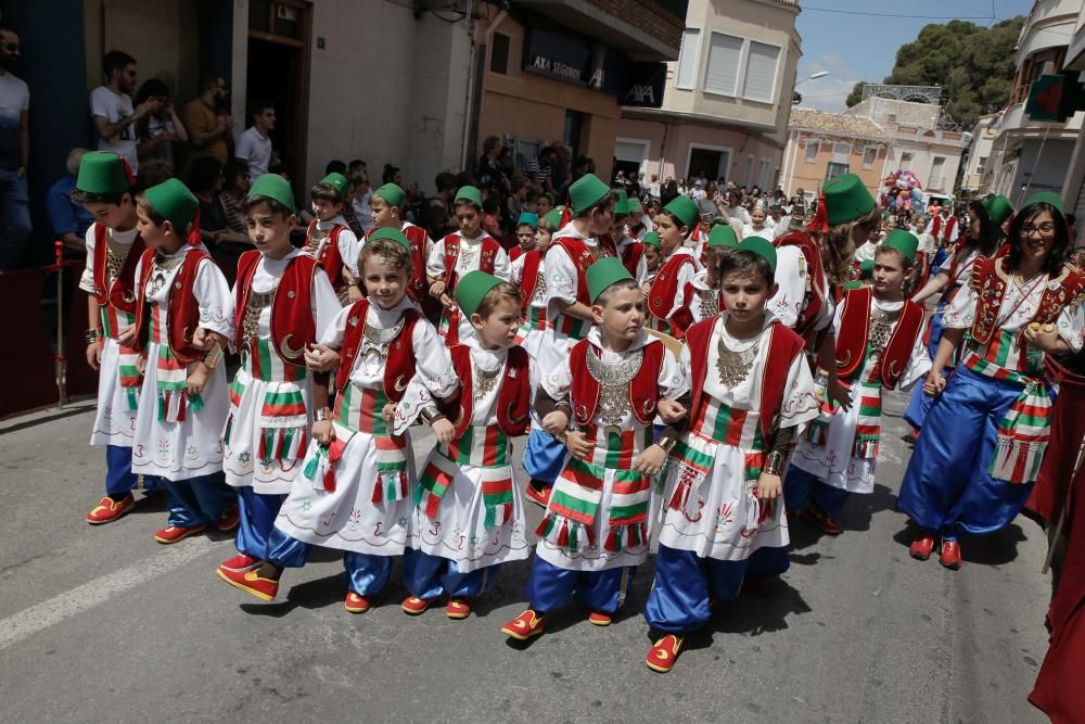 Desfile infantil de los Moros y Cristianos de Petrer