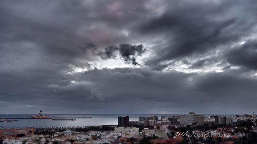 Amanecer en la capital grancanaria este viernes 23 de enero.