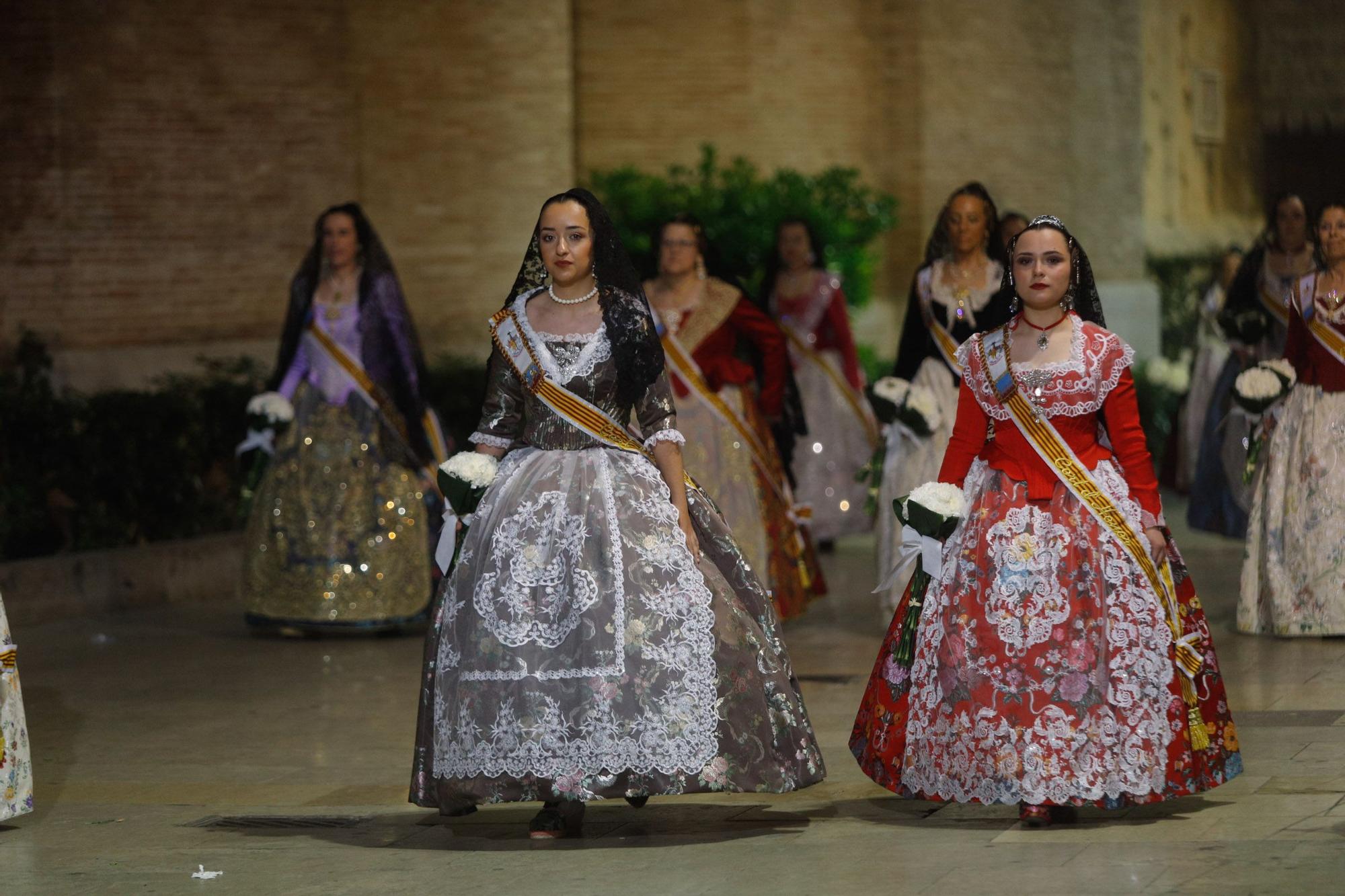 Búscate en el segundo día de la Ofrenda en la calle San Vicente entre las 22 y las 23 horas