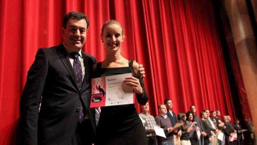 Rodríguez entrega el premio a la Banda de Lalín en Santiago
