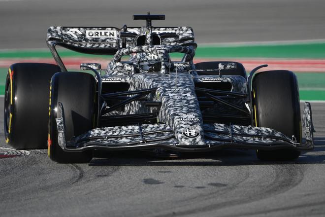 Las mejores imágenes de la primera sesión de test de pretemporada en la F1