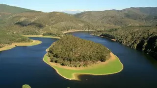 El auge del turismo fluvial en Cáceres: viajes desde Gabriel y Galán al Meandro Melero