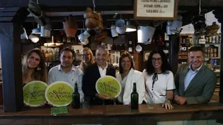 La cultura sidrera se integrará en el currículo escolar en Asturias y se potenciará su protagonismo en los actos institucionales
