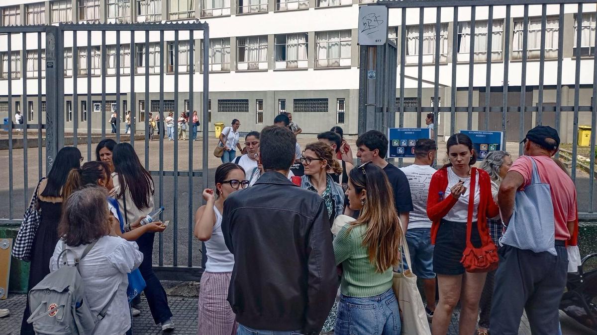 Un momento de la pasada convocatoria de oposiciones en una sede de Avilés.