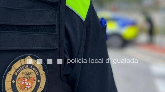 La Policia Local ha detingut el jove per cremar un contenidor