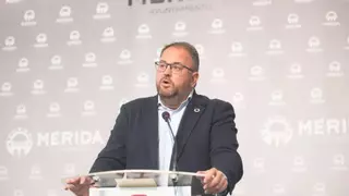 Osuna reestructura su equipo de Gobierno local en Mérida: nuevo reparto de concejalías