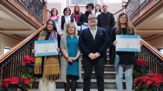Langreo premia a sus «cum laude»: galardonados los ocho alumnos con mejores expedientes académicos