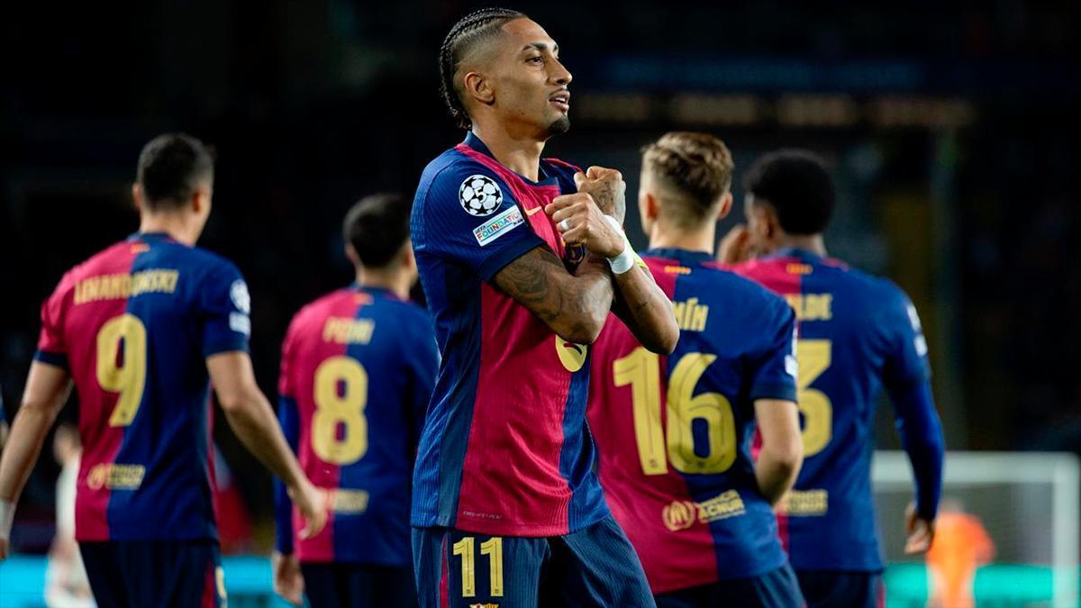 Para no llevarse la manos a las cabeza... Así narró la radio el segundo gol de Raphinha. Qué golazo