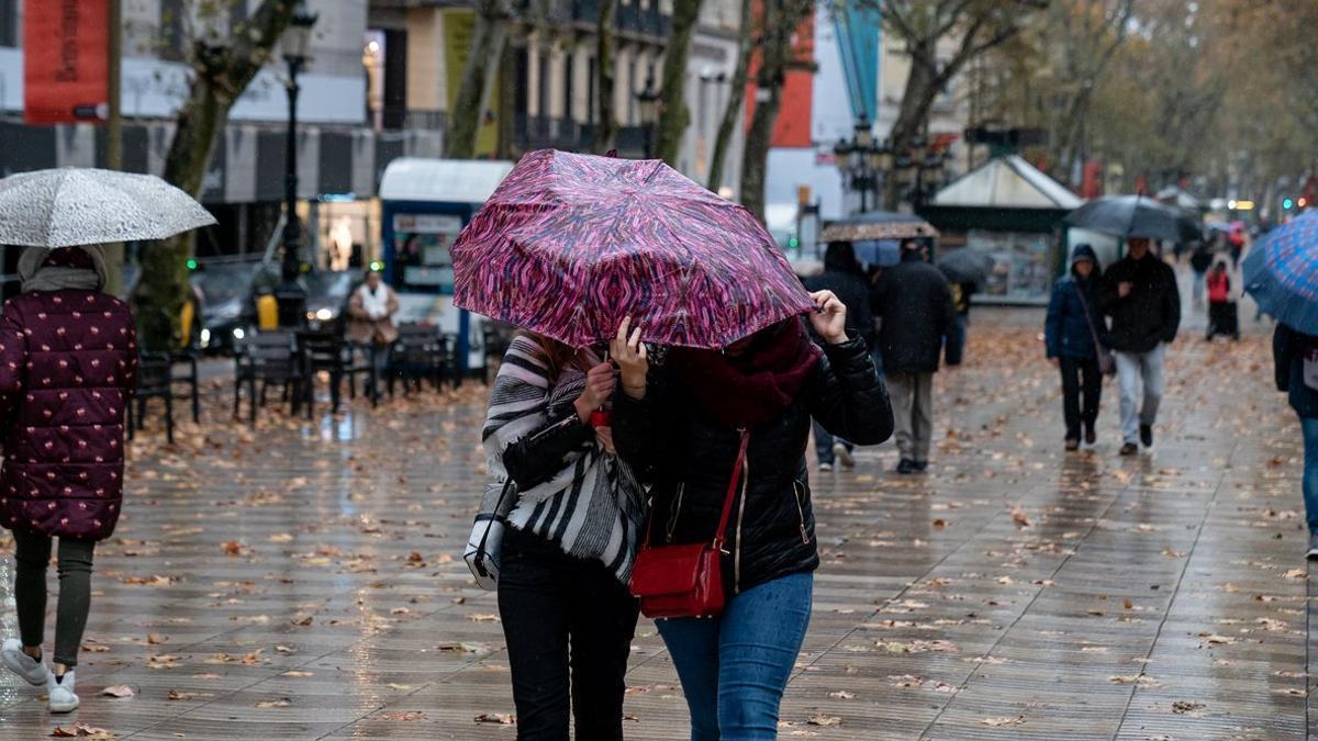 El viento y la lluvia llegan a Extremadura con la borrasca Armand.