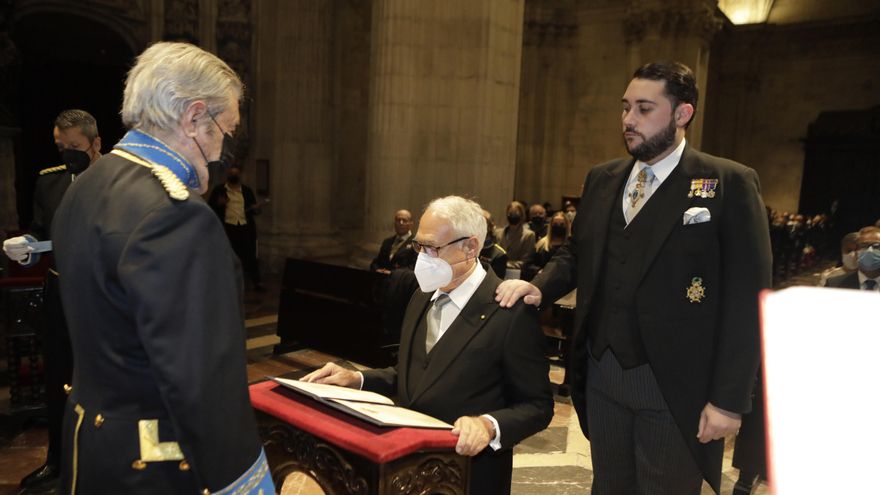 La Nobleza Asturiana nombra caballero a Camilo José Cela Conde en Oviedo