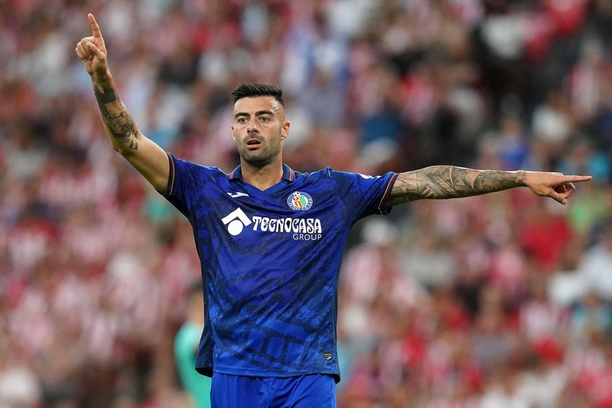 Diego Rico en un partido con el Getafe CF.