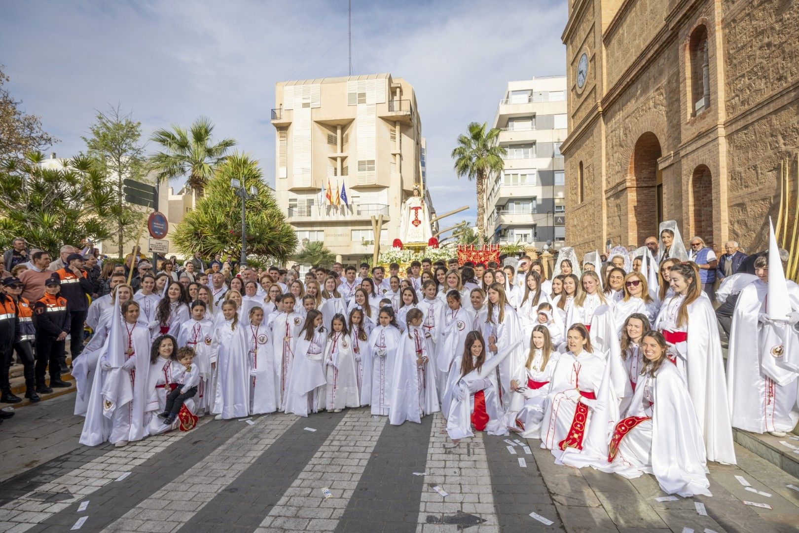 Las imágenes de la procesión del Encuentro del Domingo de Resurrección en Torrevieja