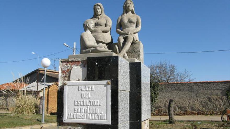 Escultura de Santiago Alonso, cuyo pedestal será ahora acondicionado