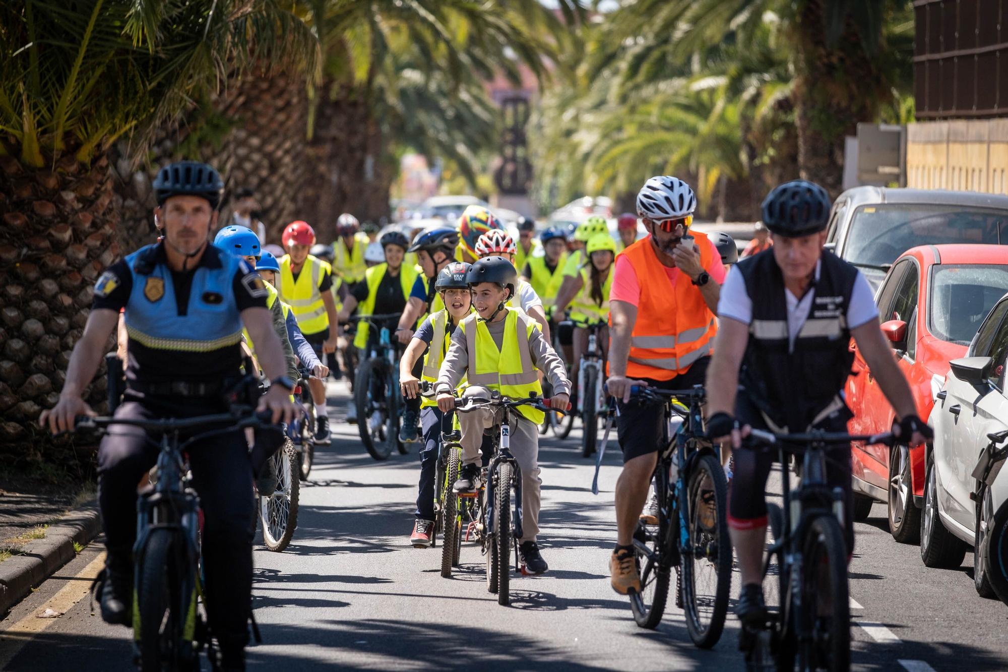 Marcha Ciclista Escolar Intercentros San Benito con B de Bici