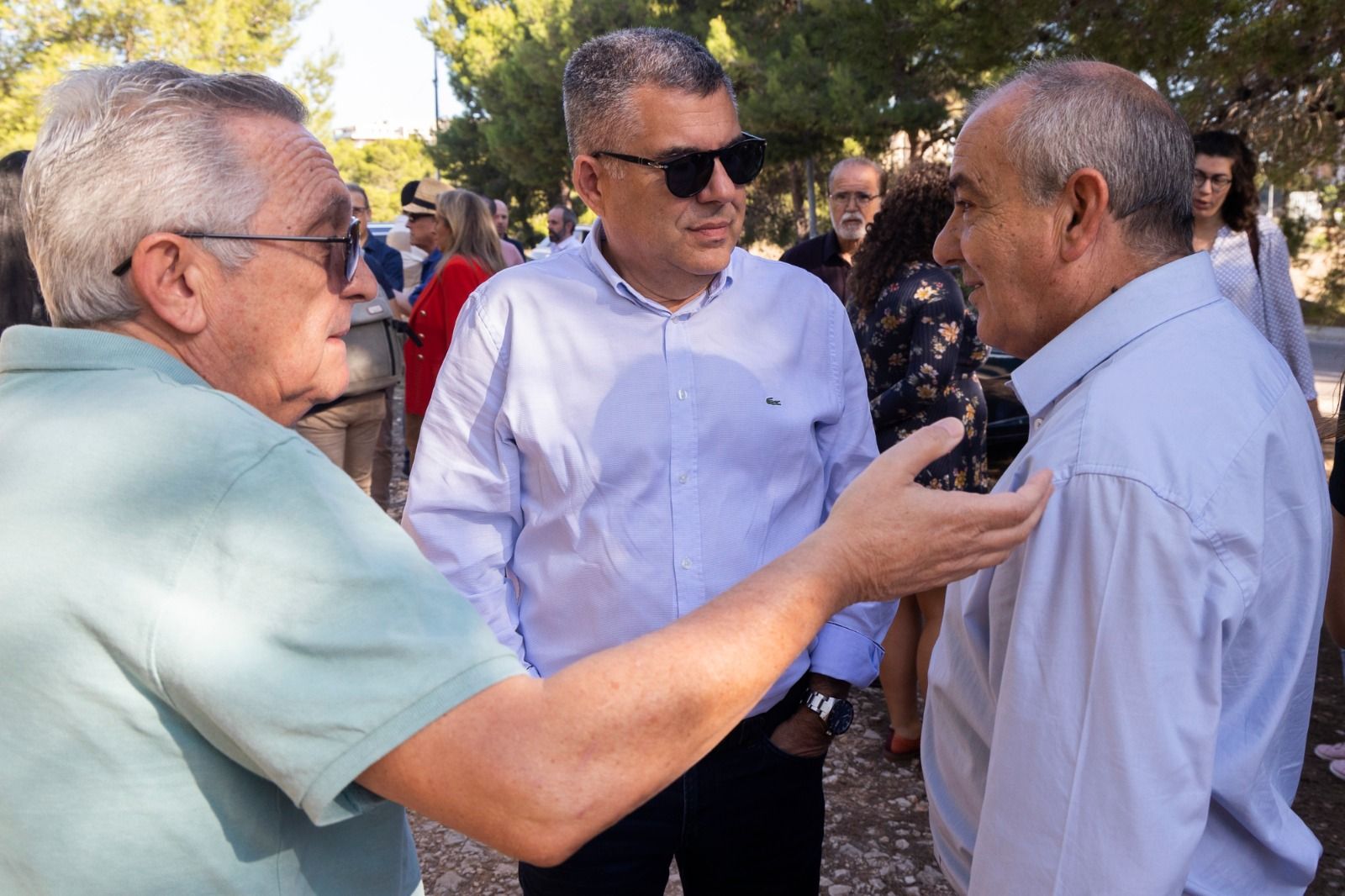 Homenaje del PSPV en el Paredón de España de Paterna