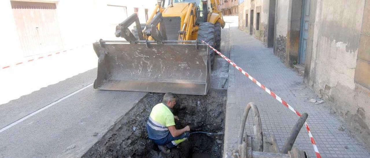 Reparación de una avería de agua en Santa Cruz.