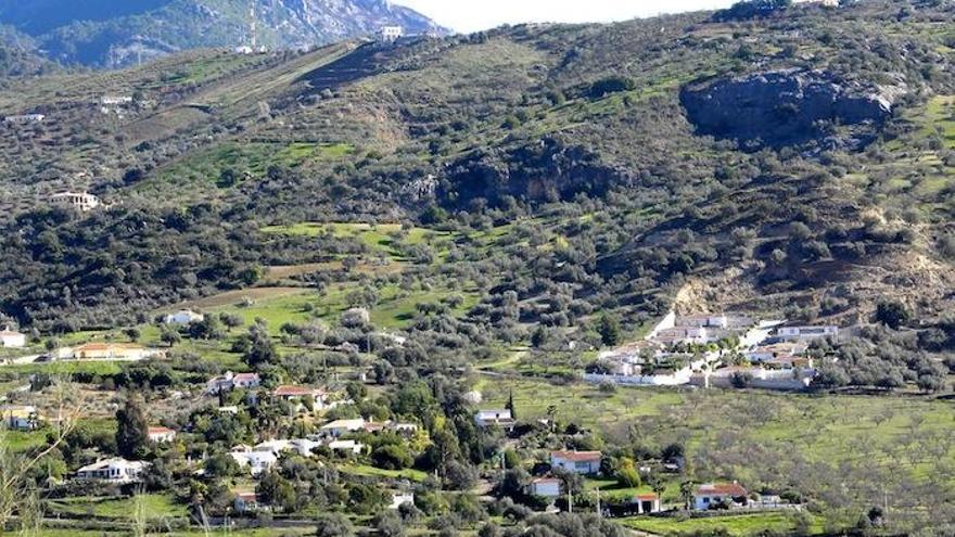 Viviendas en suelo no urbanizable situadas en el interior de la comarca de la Axarquía.