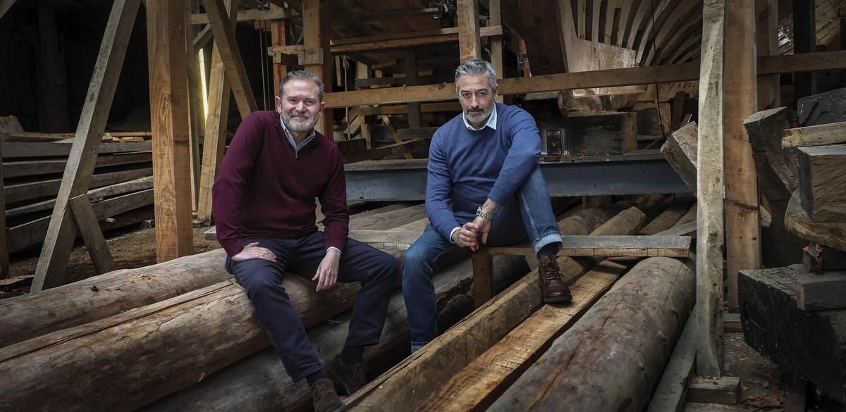 Rafael Torres (izda.) y Jordi Bru (dcha.), responsables de los textos e imágenes del libro, respectivamente.