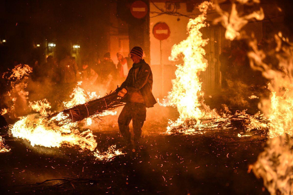 La provincia de Cáceres celebra el 'Día de la Pura' bajo el fuego