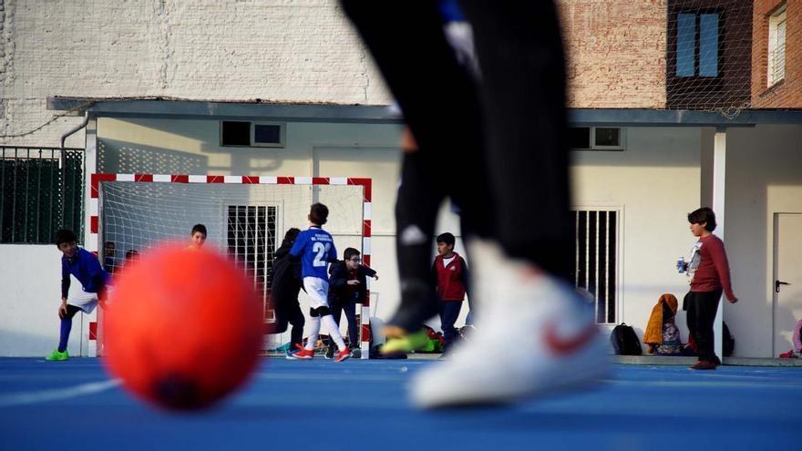 Cuando el 'bullying' lo comete el entrenador: más de uno de cada tres menores sufre violencia en el deporte extraescolar