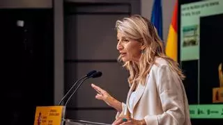 Sumar desdeña el impacto de la estrategia de voto útil del PSOE y le disputará la bandera verde