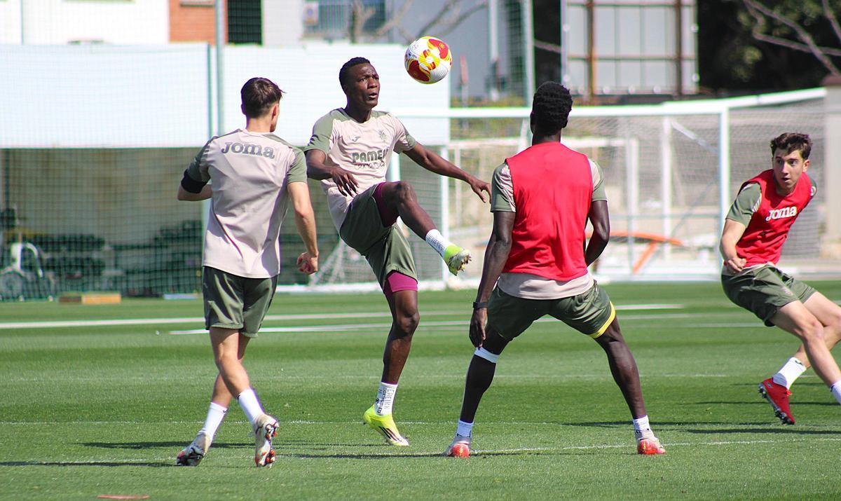 El Villarreal B buscará sumar los tres puntos en el campo de un Marbella en descenso.