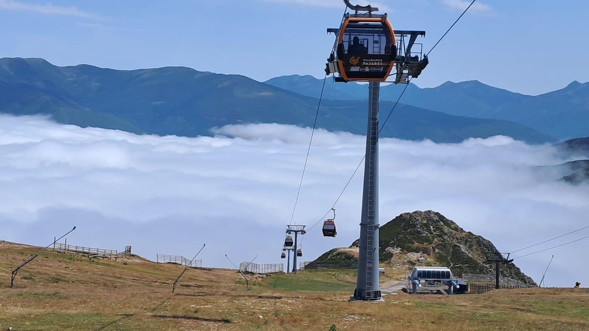 La estación de esquí y montaña de Valgrande-Pajares, este mes de julio