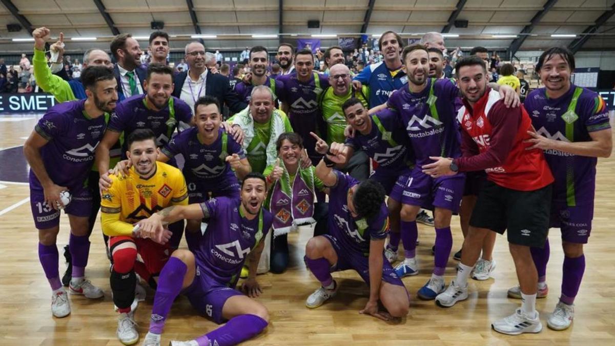 El Palma Futsal celebra en Roosdaal su primera plaza en la Ronda Principal. |  P.F.