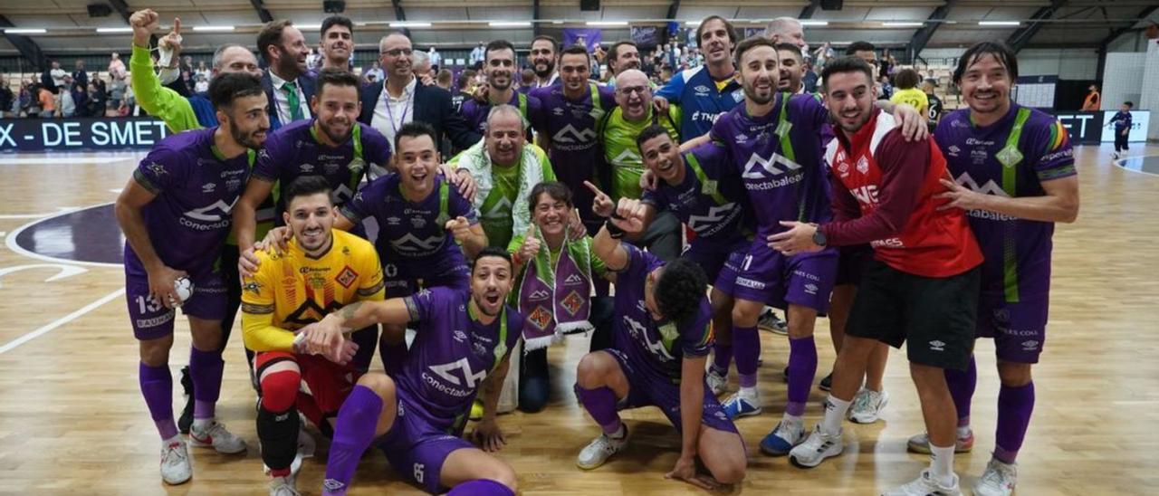 El Palma Futsal celebra en Roosdaal su primera plaza en la Ronda Principal. |  P.F.