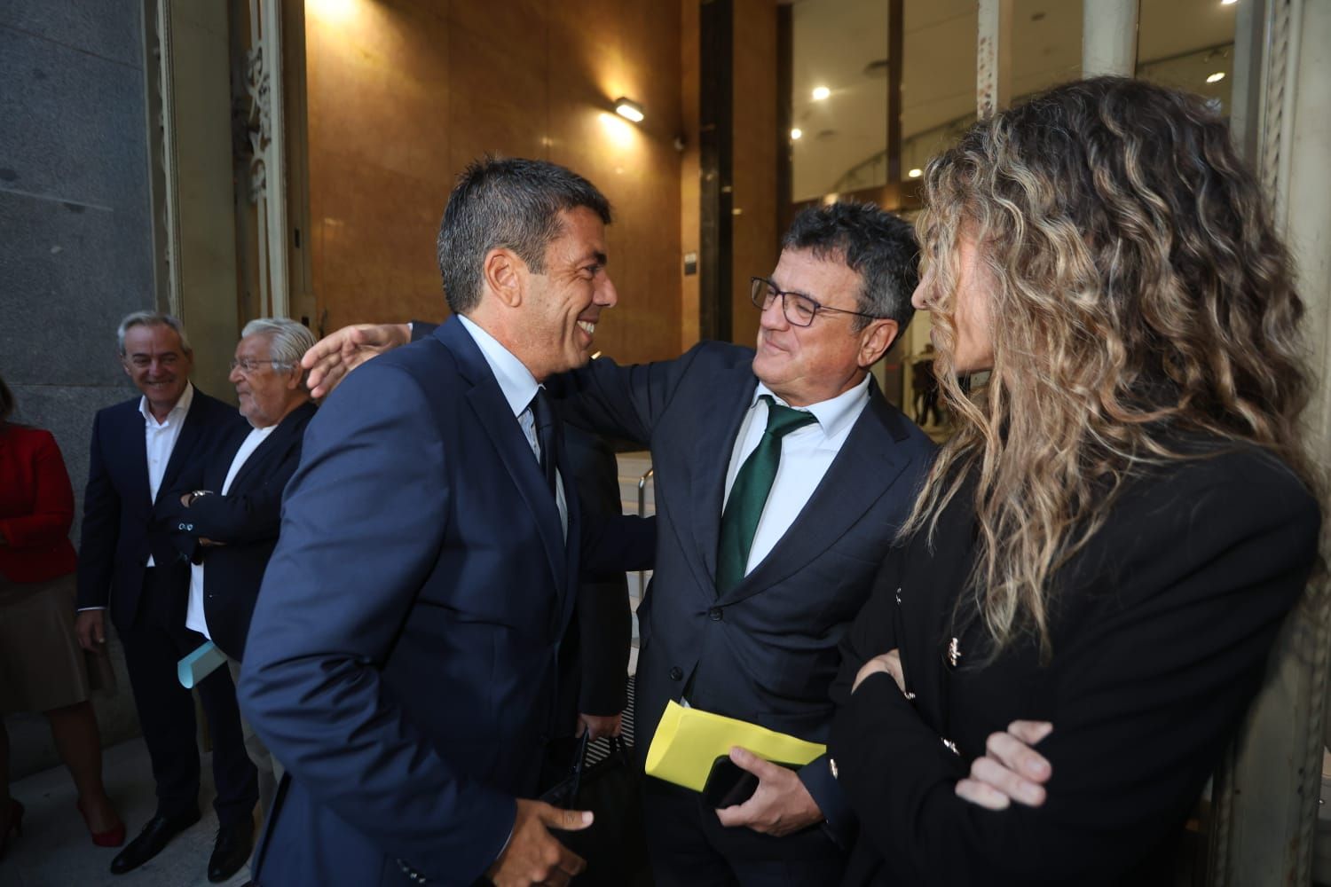 Llegada de los asistentes a la segunda edición del Foro de Energía en la Comunitat Valenciana
