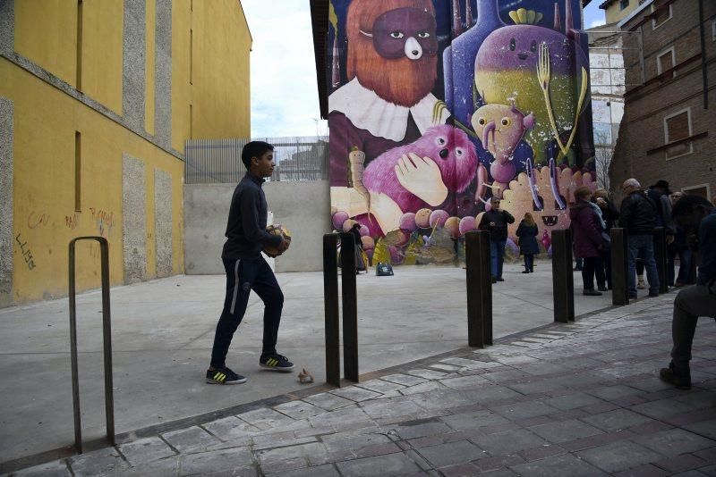 Inauguración de una nueva plaza en el Arrabal