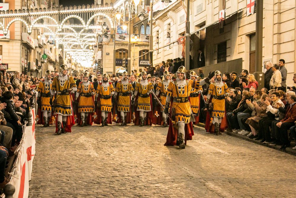 La Diana abre las Fiestas de Alcoy