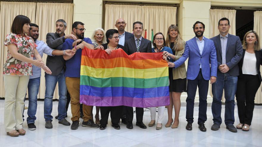 El Ayuntamiento celebra el día contra la LGTBfobia