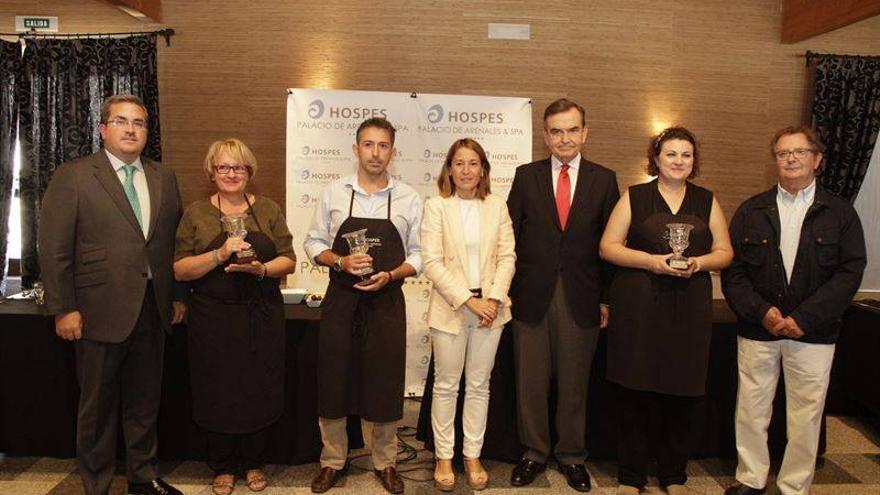 Los blogueros ganadores de un concurso de tapas recogen sus premios en Cáceres y cocinan en un show cooking