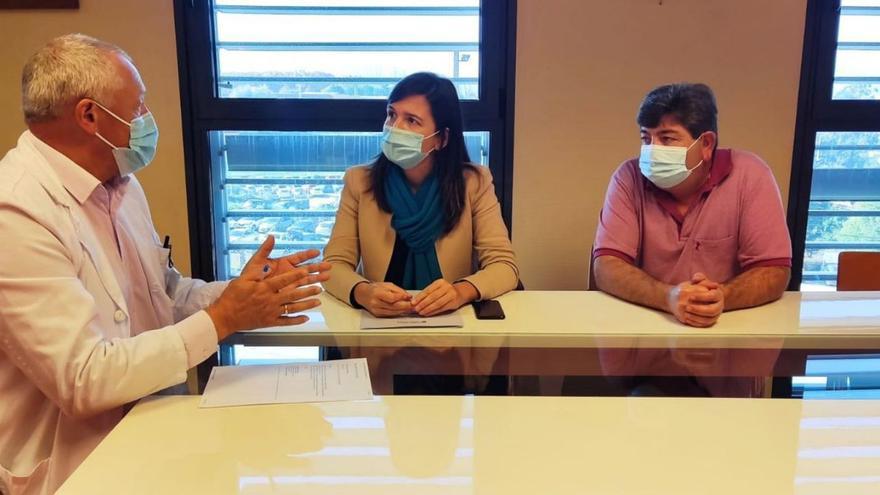 Reunión de Verónica Pichel
con José Ramón Gómez.