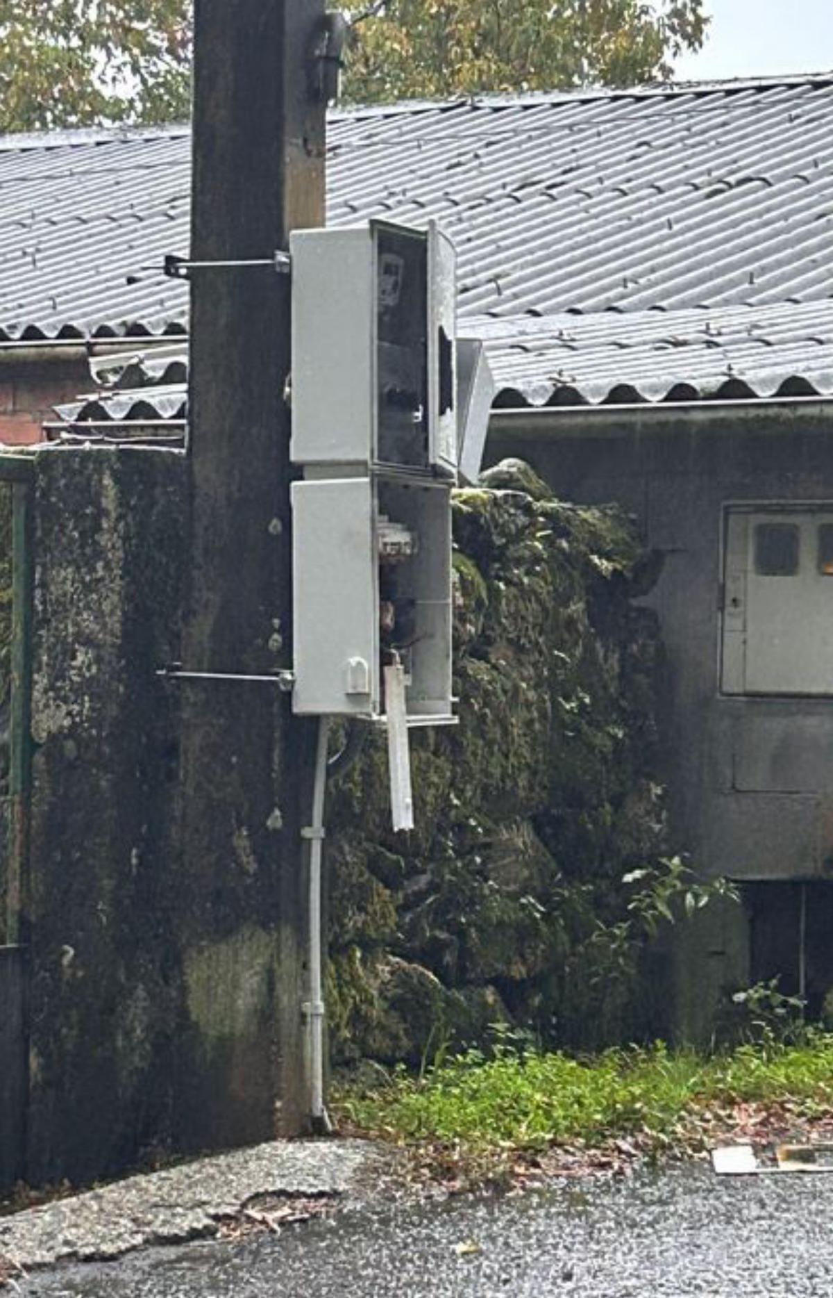 Cuadro de luz en Oleiros.