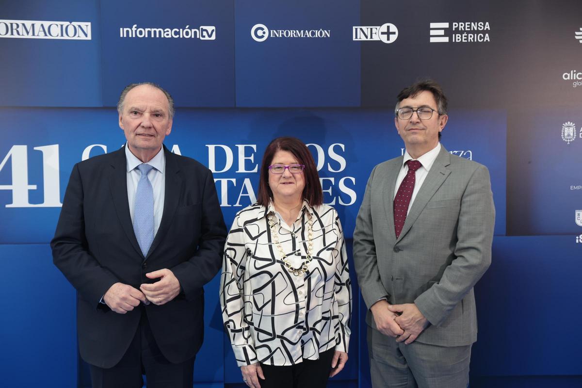 018 Héctor Fuentes 018 Héctor Fuentes