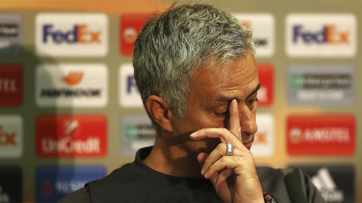 Mourinho lamentó sus dos últimas bajas