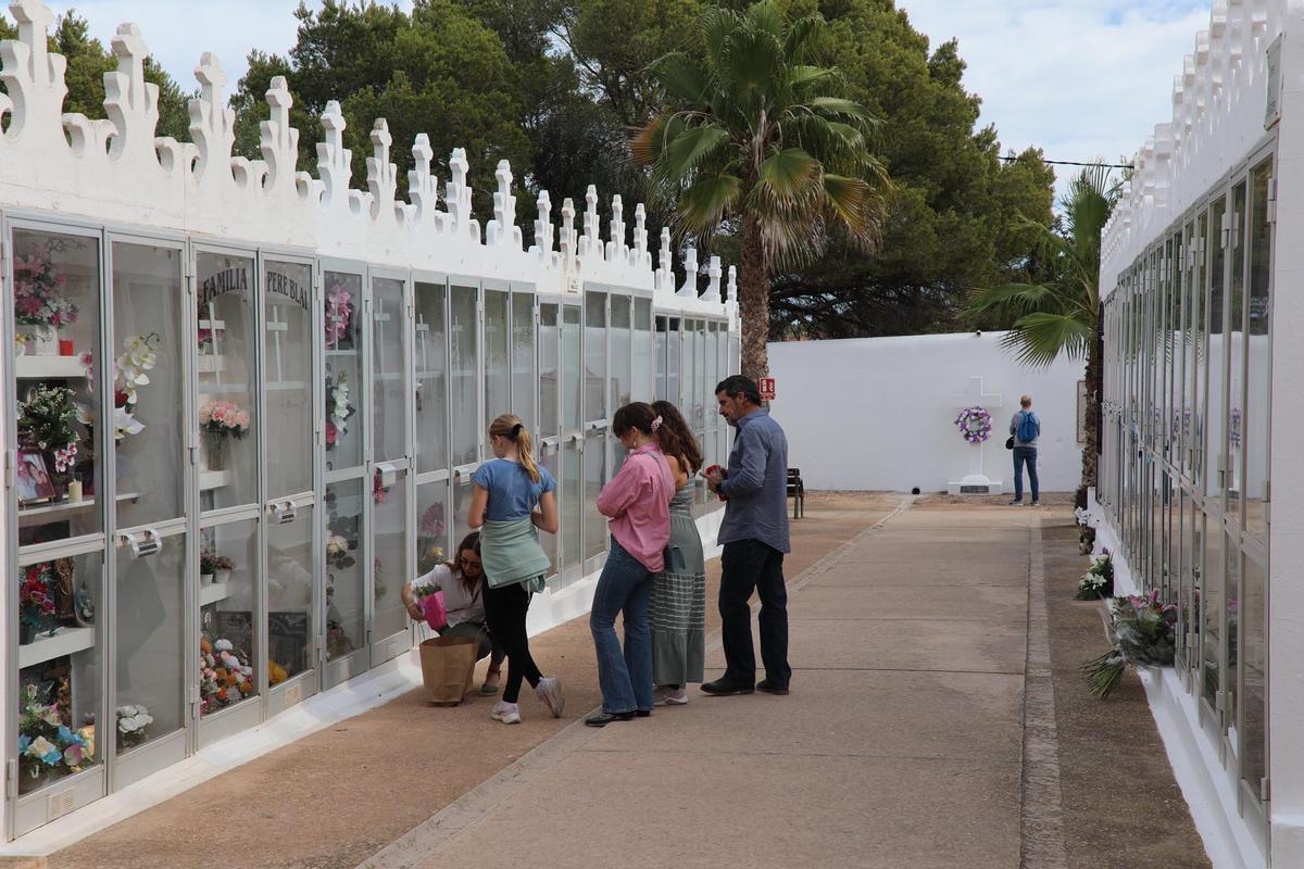 Día familiar para la memoria familiar en Formentera por Tots Sants