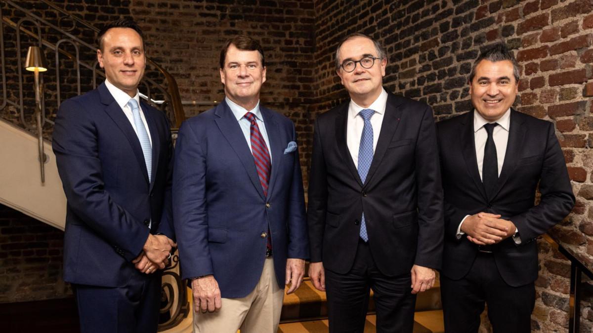 De izquierda a derecha: Jim Baumbick, Jim Farley, François Provost y Josep María Recasens