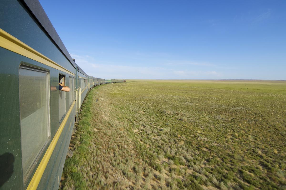 El Transiberiano atraviesa la estepa rusa