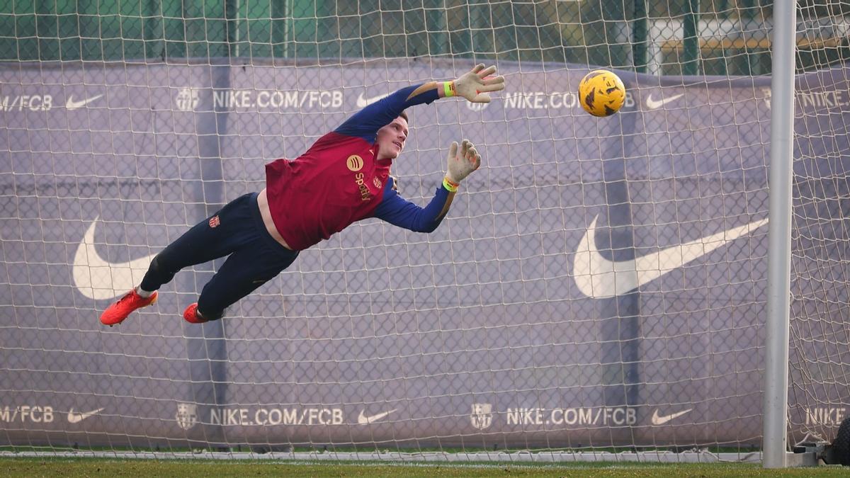 Ter Stegen, en un momento del entrenamiento.