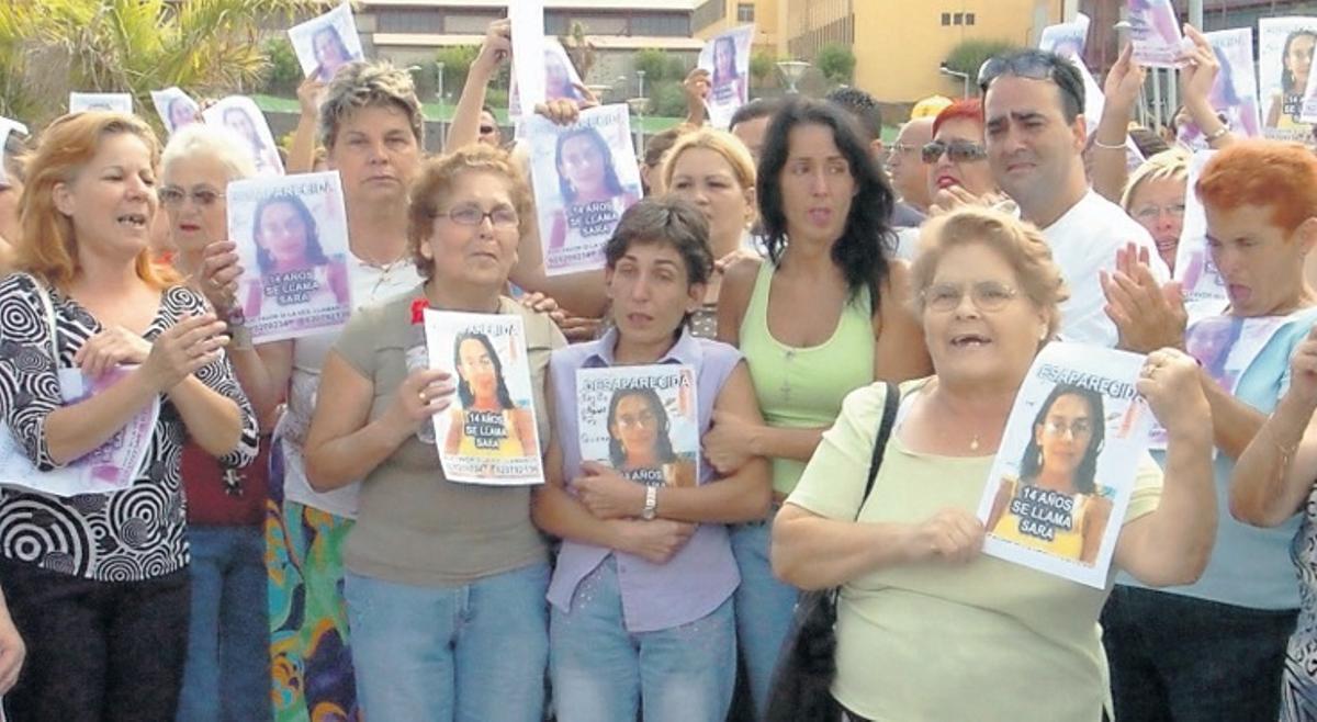 Manifestación por la desaparición de Sara, en agosto de 2006