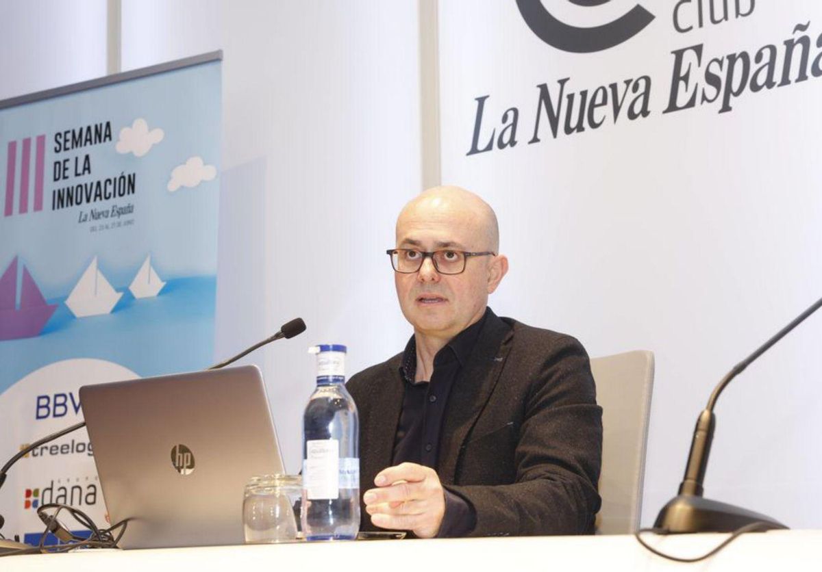 Gonzalo Álvarez Muriel, ayer, durante su intervención. | MIKI LÓPEZ