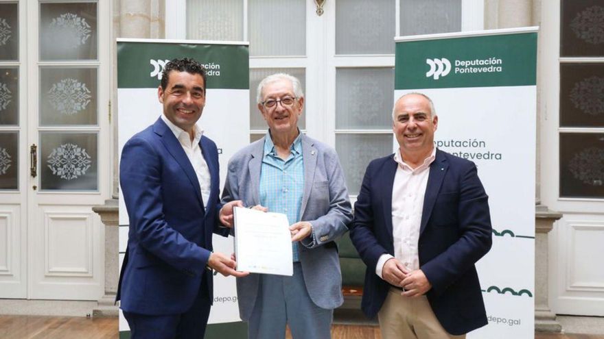 Los representantes de la Diputación y el Concello.