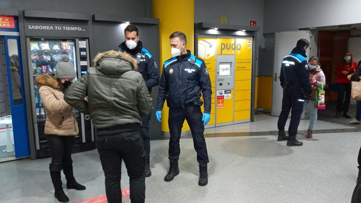 Si no estás 'almendrado' en Vigo, no pises sus centros comerciales