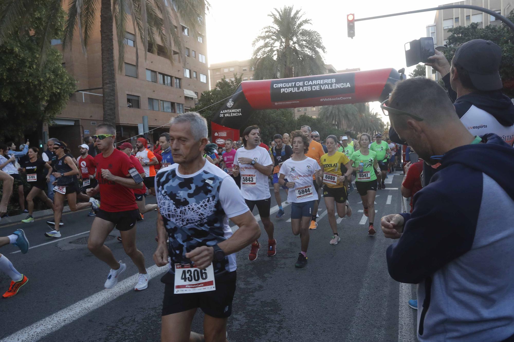 ¡Búscate en la X Carrera de la Universitat de València!